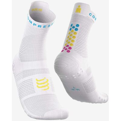 Calcetines Compressport Pro Racing v4.0 Run High - Ironman 2026 blanco amarillo azul magenta - T3 Calcetines Compressport Pro Racing v4.0 Run High - Ironman 2026 blanco amarillo azul magenta - T3