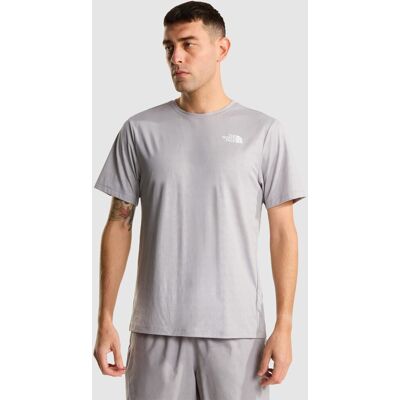 The North Face Camiseta recta con estampado en relieve para hombre Pentadome 24-7 . (L) Gris The North Face Camiseta recta con estampado en relieve para hombre Pentadome 24-7 . (L) Gris