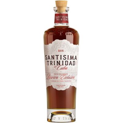 Santísima Trinidad Ron cubano 15 años. Santísima Trinidad Ron cubano 15 años.