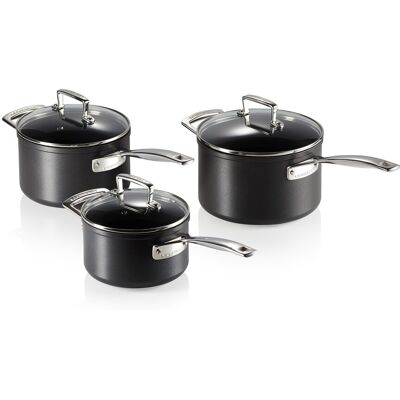 Le Creuset Set de 3 cazos de Aluminio Antiadherente con tapa de cristal, 16-18-20 cm . Negro Le Creuset Set de 3 cazos de Aluminio Antiadherente con tapa de cristal, 16-18-20 cm . Negro