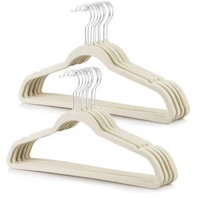 NONE Juego de 10 Perchas de Terciopelo Antideslizantes ,con Ranuras para Hombros ,Colgador para ropa ,Perchas finas para armario- Ahorro de Espacio - Blanco Roto NONE Juego de 10 Perchas de Terciopelo Antideslizantes ,con Ranuras para Hombros ,Colgador para ropa ,Perchas finas para armario- Ahorro de Espacio - Blanco Roto