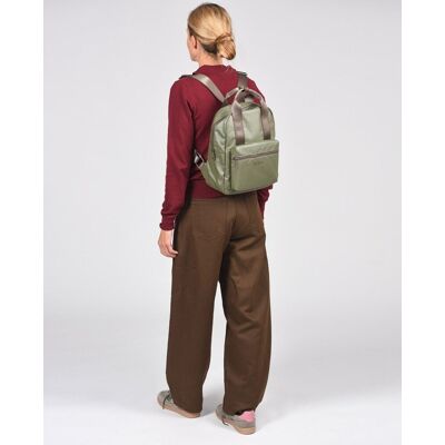 Kcb Mochila Square pequeña color khaki de mujer. Kaki mujer Kcb Mochila Square pequeña color khaki de mujer. Kaki mujer