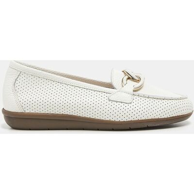 24HRS Mocasín en piel blanca con cadena de eslabones. (41) Blanco mujer 24HRS Mocasín en piel blanca con cadena de eslabones. (41) Blanco mujer