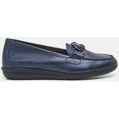 24HRS Mocasín en piel blanca con cadena de eslabones. (38) Azul mujer 24HRS Mocasín en piel blanca con cadena de eslabones. (38) Azul mujer