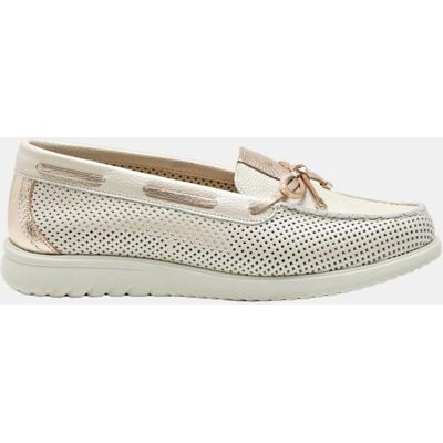 24HRS Mocasín tipo pasacintas en piel color lino. (39) Beige mujer 24HRS Mocasín tipo pasacintas en piel color lino. (39) Beige mujer