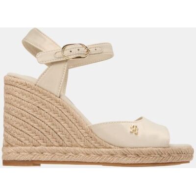 Tommy Hilfiger Cuña alta de mujer en color beige satinado de . (37) Beige mujer Tommy Hilfiger Cuña alta de mujer en color beige satinado de . (37) Beige mujer