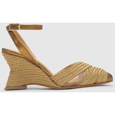 Castañer Zapato de salón de mujer Joy con cuña y cierre de hebilla. (41) Oro mujer Castañer Zapato de salón de mujer Joy con cuña y cierre de hebilla. (41) Oro mujer