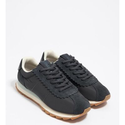 Bimba y Lola Zapatillas deportivas de mujer bicolor y suela con acabado dentado. (39) Negro mujer Bimba y Lola Zapatillas deportivas de mujer bicolor y suela con acabado dentado. (39) Negro mujer