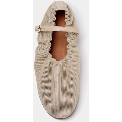 Naguisa Zapato mercedita de mujer de tejido de rejilla con detalle de fruncido en el corte y cierre de piel con hebilla. (35) Crudo mujer Naguisa Zapato mercedita de mujer de tejido de rejilla con detalle de fruncido en el corte y cierre de piel con hebilla. (35) Crudo mujer