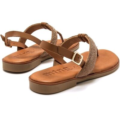 mustang Sandalias planas de mujer en piel con tira de dedo. (39) Camel mujer mustang Sandalias planas de mujer en piel con tira de dedo. (39) Camel mujer