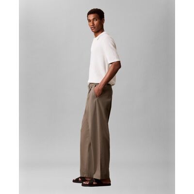 Calvin Klein - Pantalón Chino Hombre Straight Fit. Verde 44 Calvin Klein - Pantalón Chino Hombre Straight Fit. Verde 44