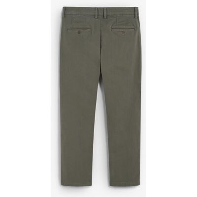 Scalpers - Pantalón chino de hombre de algodón con pinzas. Verde militar 48 Scalpers - Pantalón chino de hombre de algodón con pinzas. Verde militar 48