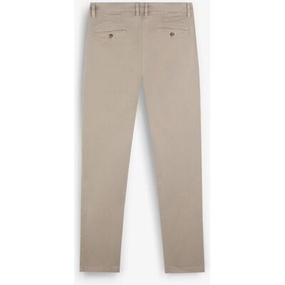 Scalpers - Pantalón chino de hombre con pinzas y trabillas. Beige 46 Scalpers - Pantalón chino de hombre con pinzas y trabillas. Beige 46