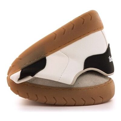 mustang - Zapatillas deportivas de hombre estilo bamba con piso respetuoso. Blanco / Negro 44 mustang - Zapatillas deportivas de hombre estilo bamba con piso respetuoso. Blanco / Negro 44