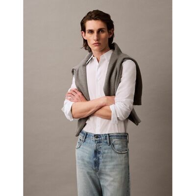Calvin Klein Camisa slim-fit de manga larga. Color Calvin Klein Camisa slim-fit de manga larga. Color