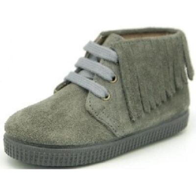 BATILAS Botín Infantil 56830 Con Flecos Y Cordones Gris Talla 21 BATILAS Botín Infantil 56830 Con Flecos Y Cordones Gris Talla 21