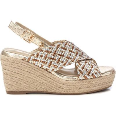 XTI Sandalias De Mujer Con Cuña Trenzada En Color Oro Talla 38 XTI Sandalias De Mujer Con Cuña Trenzada En Color Oro Talla 38