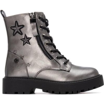 XTI Bota 151339 Metálica Con Estrellas Plomo Talla 32 XTI Bota 151339 Metálica Con Estrellas Plomo Talla 32