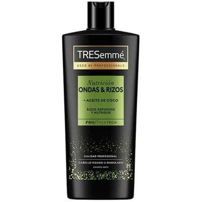 TRESEMMÉ Champú Nutricion Ondas & Rizos Con Aceite De Coco 685 Ml TRESEMMÉ Champú Nutricion Ondas & Rizos Con Aceite De Coco 685 Ml