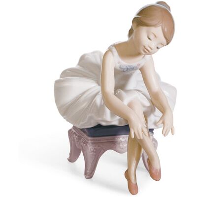 Lladró Figura Pequeña bailarina I . Blanco Lladró Figura Pequeña bailarina I . Blanco