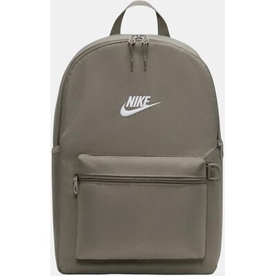 Nike Mochila deportiva Adulto Heritage . Verde militar Nike Mochila deportiva Adulto Heritage . Verde militar