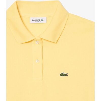 Lacoste Polo de mujer de corte regular de petit piqué suave de manga corta. (34) Amarillo Lacoste Polo de mujer de corte regular de petit piqué suave de manga corta. (34) Amarillo