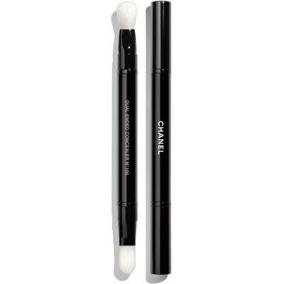 Chanel N°105 Pincel Corrector Retráctil Doble - Brocha de Maquillaje Chanel N°105 Pincel Corrector Retráctil Doble - Brocha de Maquillaje