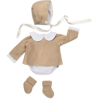 El Corte Inglés La ropita de mi muñeco Bebé Conjunto beige . El Corte Inglés La ropita de mi muñeco Bebé Conjunto beige .
