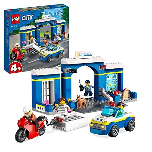 Lego 60370 City Persecución en la Comisaría de Policía con Cárcel, Moto y Coche de Juguete, 4 Mini Figuras y Perro para Niños de 4 Años o Más