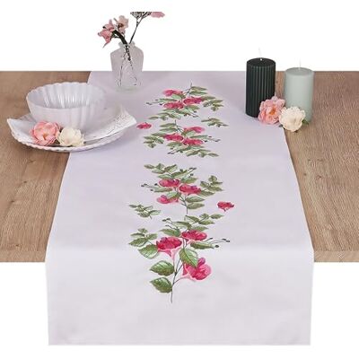 Trimits Kit de bordado Camino de mesa Incluye tela estampada, hilos, aguja e instrucciones, 40 x 100 cm, diseño floral con bayas. Trimits Kit de bordado Camino de mesa Incluye tela estampada, hilos, aguja e instrucciones, 40 x 100 cm, diseño floral con bayas.