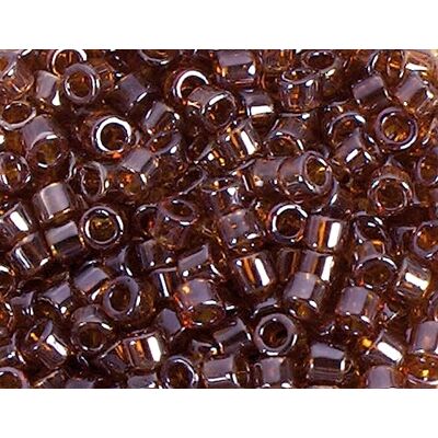 Toho Cuentas japonesas cilindro Treasure brillante bronce 3,3mm.8/0 100gr. Toho Cuentas japonesas cilindro Treasure brillante bronce 3,3mm.8/0 100gr.