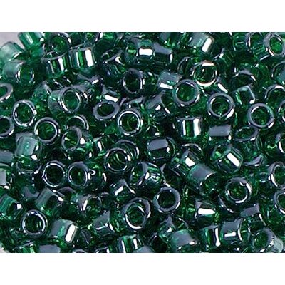Toho Cuentas japonesas cilindro Treasure brillante verde 1,8mm.11/0 100gr. Toho Cuentas japonesas cilindro Treasure brillante verde 1,8mm.11/0 100gr.