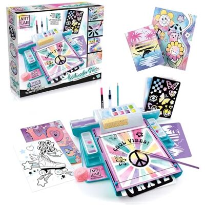 Canal Toys Watercolour Studio, estudio todo en uno, 8 pinturas, 15 hojas de acuarela, 14 herramientas + accesorios, ¡aprende 6 técnicas divertidas! A partir de 6 años Canal Toys Watercolour Studio, estudio todo en uno, 8 pinturas, 15 hojas de acuarela, 14 herramientas + accesorios, ¡aprende 6 técnicas divertidas! A partir de 6 años