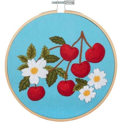 Trimits Kit de bordado con bastidor: diseño de cerezas sobre tela de algodón preimpresa (25 x 25 cm) con base de fieltro, hilo, aguja e instrucciones Trimits Kit de bordado con bastidor: diseño de cerezas sobre tela de algodón preimpresa (25 x 25 cm) con base de fieltro, hilo, aguja e instrucciones