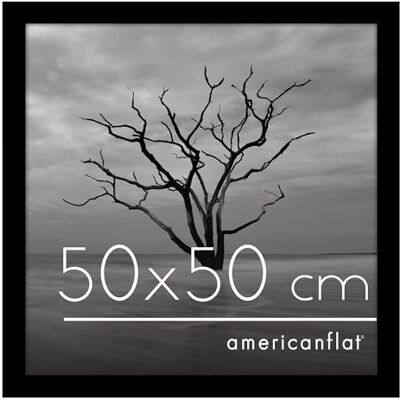 Americanflat Marco de Fotos 50x50 cm en Negro Marco Fotos Madera con Cubierta de Plástico Resistente y Ganchos para Colgar en Pared Americanflat Marco de Fotos 50x50 cm en Negro Marco Fotos Madera con Cubierta de Plástico Resistente y Ganchos para Colgar en Pared