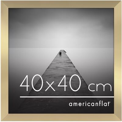 Americanflat Marco de Fotos 40x40 cm en Dorado Marco Fotos Madera con Cubierta de Plástico Resistente y Ganchos para Colgar en Pared Americanflat Marco de Fotos 40x40 cm en Dorado Marco Fotos Madera con Cubierta de Plástico Resistente y Ganchos para Colgar en Pared