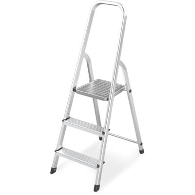 Amig Escalera Plegable con 3 peldaños Fabricada en Aluminio Medida de Peldaños Pequeños:28x8cm Medida de Peldaño Grande: 25x25x28 cm Uso Doméstico Carga Máxima 150 kg Amig Escalera Plegable con 3 peldaños Fabricada en Aluminio Medida de Peldaños Pequeños:28x8cm Medida de Peldaño Grande: 25x25x28 cm Uso Doméstico Carga Máxima 150 kg