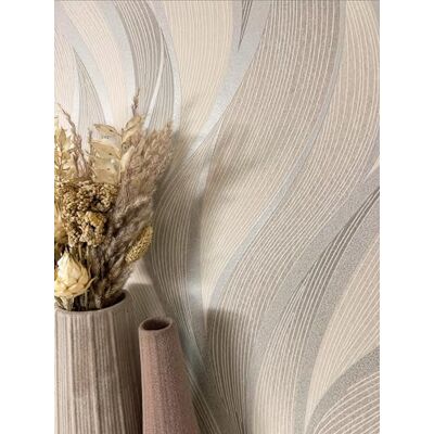 Newroom papel pintado beige ondas salón moderno elegante Newroom papel pintado beige ondas salón moderno elegante
