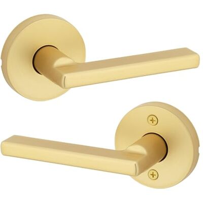 Kwikset Halifax Manija de puerta de paso interior, palanca para puertas de armario y pasillo, palanca reversible sin bloqueo, latón satinado, con protección Microban Kwikset Halifax Manija de puerta de paso interior, palanca para puertas de armario y pasillo, palanca reversible sin bloqueo, latón satinado, con protección Microban