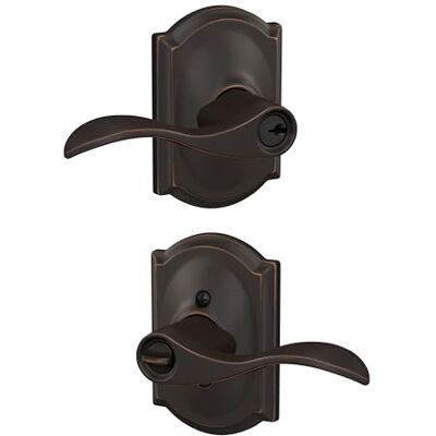 SCHLAGE Manija de puerta Accent con cerradura de entrada con llave y moldura Camelot, bronce envejecido SCHLAGE Manija de puerta Accent con cerradura de entrada con llave y moldura Camelot, bronce envejecido