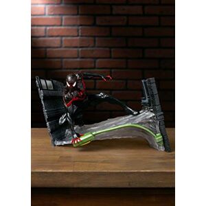 Marvel Diamond Select Toys Gallery Miles Morales PVC Statue () Marvel Diamond Select Toys Gallery Miles Morales PVC Statue ()