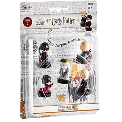 Bizak Harry Potter Pack de 5 Figuras de 5 cm, Harry con Capa, Harry con Escoba, Dumbledone, Draco con Escoba y Draco con Capa, +3 años (64115240) Bizak Harry Potter Pack de 5 Figuras de 5 cm, Harry con Capa, Harry con Escoba, Dumbledone, Draco con Escoba y Draco con Capa, +3 años (64115240)