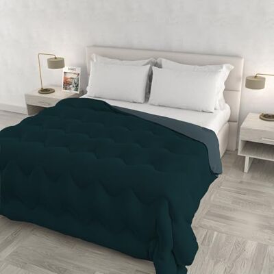Italian Bed Linen Edredón de Invierno ZOE Made in Italy Bicolor Reversible, Relleno nórdico 250 g Edredón Cama matrimonial 250x250 cm Lavable a máquina PETRÓLEO/Salvia Italian Bed Linen Edredón de Invierno ZOE Made in Italy Bicolor Reversible, Relleno nórdico 250 g Edredón Cama matrimonial 250x250 cm Lavable a máquina PETRÓLEO/Salvia