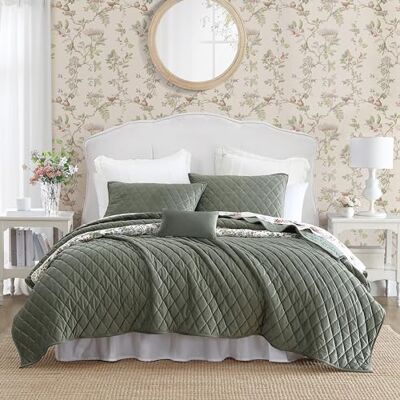 Laura Ashley Juego de edredón King, Ropa de Cama Reversible de Terciopelo sólido, decoración del hogar para Todas Las Estaciones con Fundas de Almohada y Funda de Almohada (Punto de Diamante, Verde Laura Ashley Juego de edredón King, Ropa de Cama Reversible de Terciopelo sólido, decoración del hogar para Todas Las Estaciones con Fundas de Almohada y Funda de Almohada (Punto de Diamante, Verde