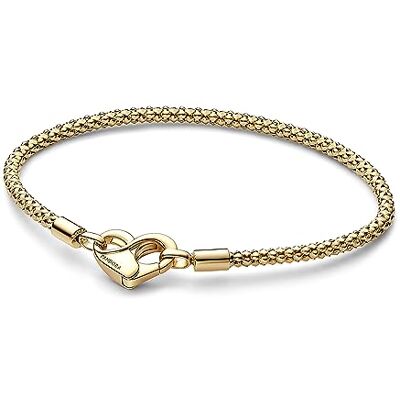 PANDORA Moments Pulsera de cadena con tachuelas chapada en oro de 14 quilates con cierre en forma de corazón, 17 PANDORA Moments Pulsera de cadena con tachuelas chapada en oro de 14 quilates con cierre en forma de corazón, 17