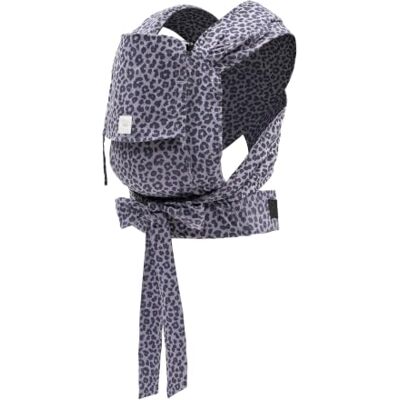 Stokke Portabebés Limas, Leopard Lilac (OCS) Portabebés de media hebilla para recién nacidos Tres opciones de transporte Seguro desde el nacimiento y hasta 15 kg Stokke Portabebés Limas, Leopard Lilac (OCS) Portabebés de media hebilla para recién nacidos Tres opciones de transporte Seguro desde el nacimiento y hasta 15 kg