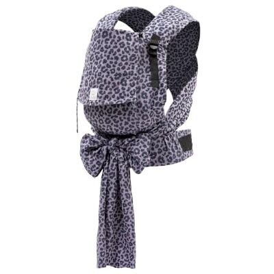Stokke Portabebés Limas Plus, Leopard Lilac (OCS) Portabebés de media hebilla para recién nacidos Tres opciones de transporte Seguro para bebés desde 1 mes/4 kg hasta 18 kg Stokke Portabebés Limas Plus, Leopard Lilac (OCS) Portabebés de media hebilla para recién nacidos Tres opciones de transporte Seguro para bebés desde 1 mes/4 kg hasta 18 kg