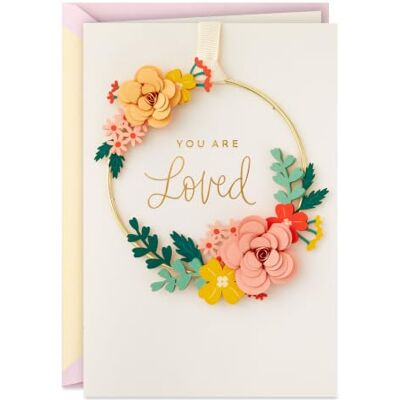 Hallmark Tarjeta para el día de la madre (corona floral extraíble) Hallmark Tarjeta para el día de la madre (corona floral extraíble)