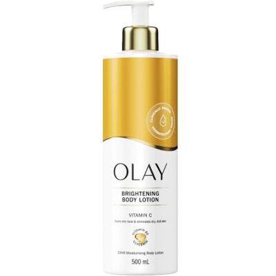 Olay Vitamin C Loción Corporal Iluminadora. Crema Hidratante 24 Horas para el Cuidado de la Piel. Unifica el Tono. Con Vitamina C, Vitamina B5, B3 y Glicerina. Piel Suave y Luminosa. Uso Diario. 500ml Olay Vitamin C Loción Corporal Iluminadora. Crema Hidratante 24 Horas para el Cuidado de la Piel. Unifica el Tono. Con Vitamina C, Vitamina B5, B3 y Glicerina. Piel Suave y Luminosa. Uso Diario. 500ml