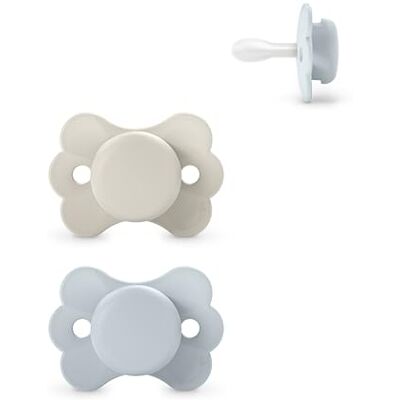 SUAVINEX , Pack 2 Chupetes con Tetina Fisiológica de Silicona SX Pro, Tetina Simétrica, Plana y Flexible, Bebés 6/18 Meses, Respeta el Desarrollo Bucodental, Evita Rozaduras, Wonderland Azul/Beige SUAVINEX , Pack 2 Chupetes con Tetina Fisiológica de Silicona SX Pro, Tetina Simétrica, Plana y Flexible, Bebés 6/18 Meses, Respeta el Desarrollo Bucodental, Evita Rozaduras, Wonderland Azul/Beige